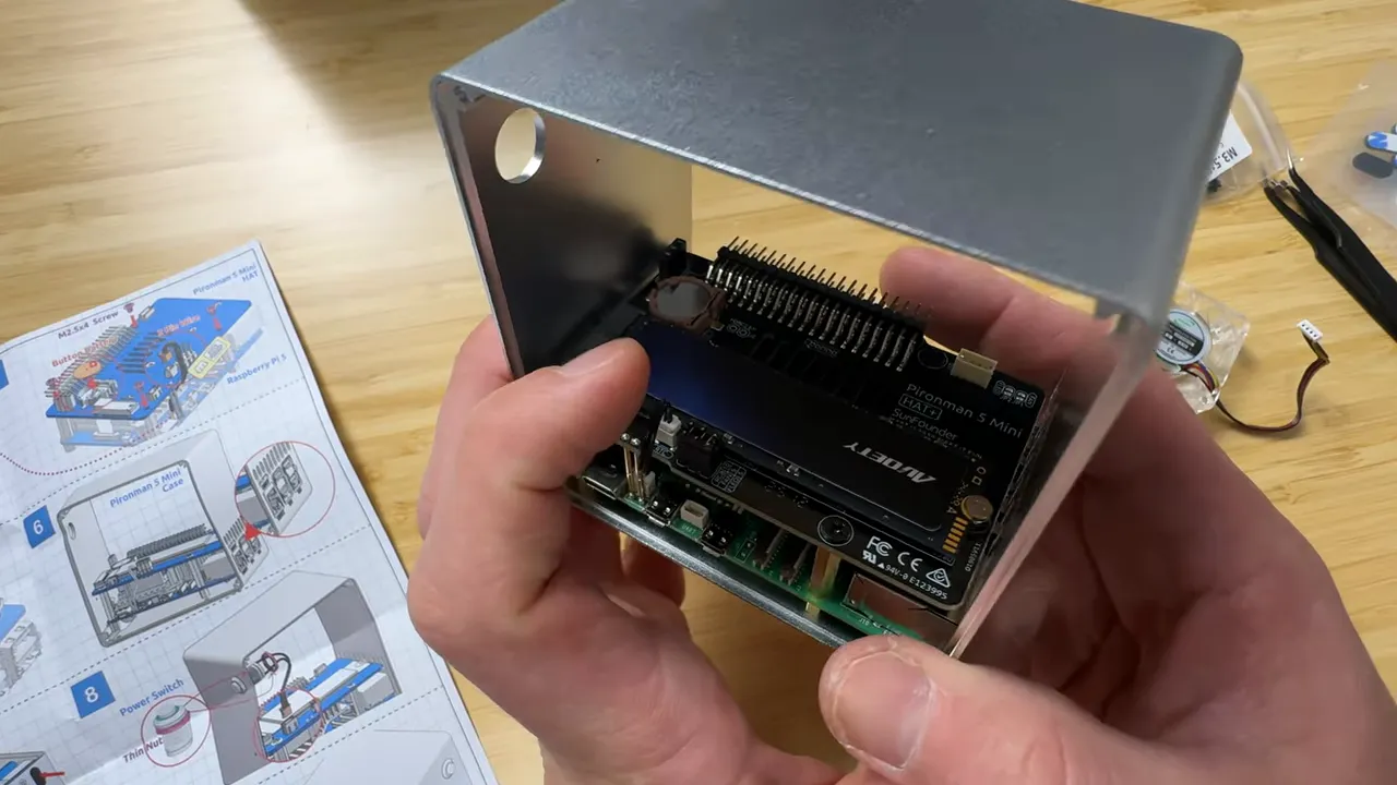 NVMe SSD wird in das M.2 Slot eingesetzt