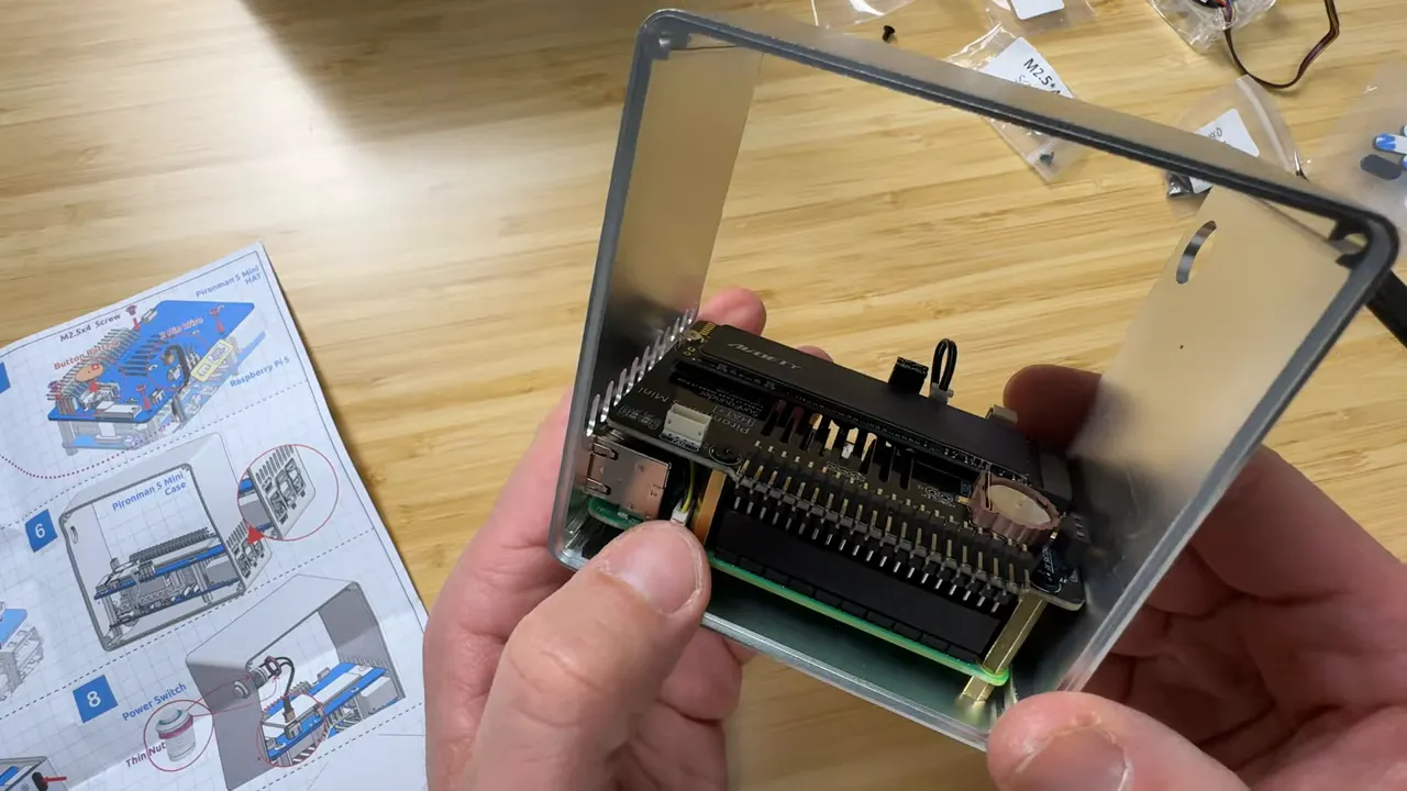 Kurzes Flex-Bandkabel zwischen den Platinen