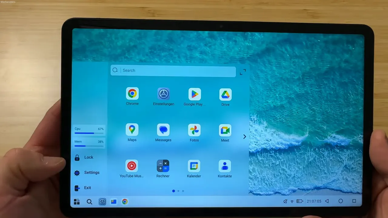 Desktop-Modus des Tablets mit Taskleiste und mehreren App-Fenstern