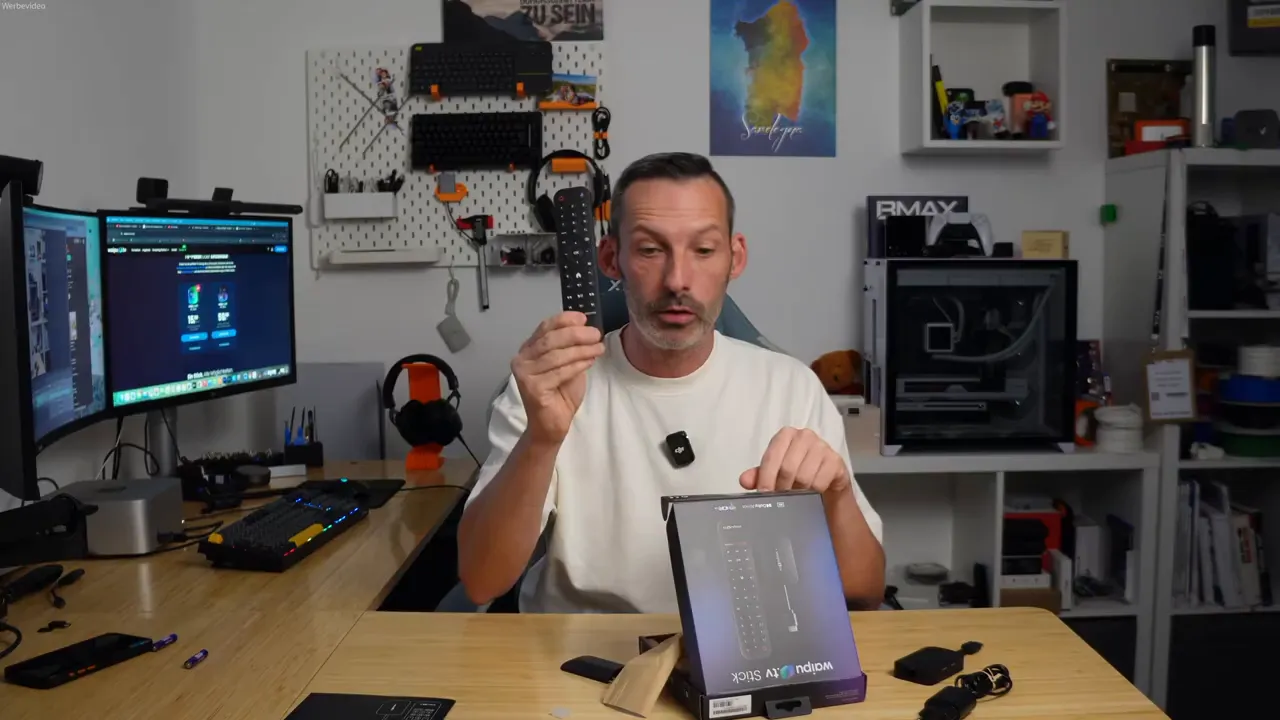 Fernbedienung des waipu TV Stick mit beleuchteten Tasten