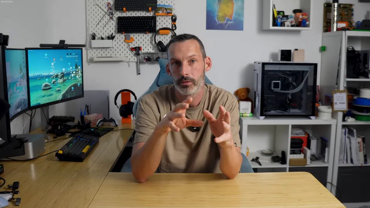 Bildschirmarbeitsplatz mit Halo 2 für blendfreie Beleuchtung