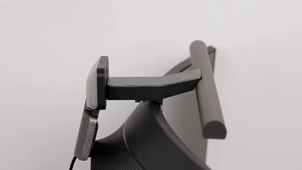 Halo 2 am Monitor: flaches Design und stabile Halterung